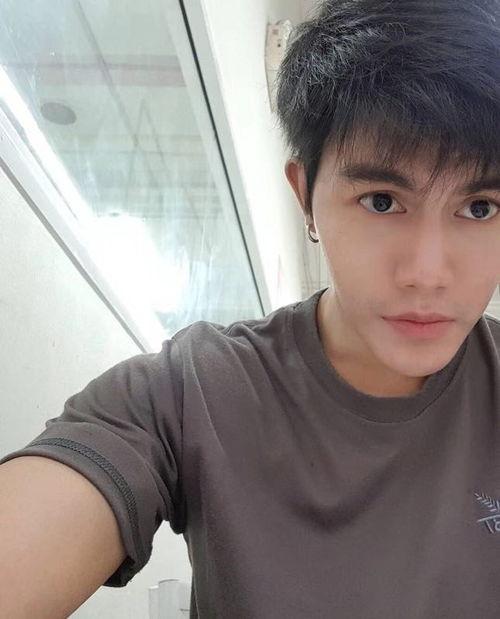 男明星养网红,一场跨界爱情的甜蜜绽放